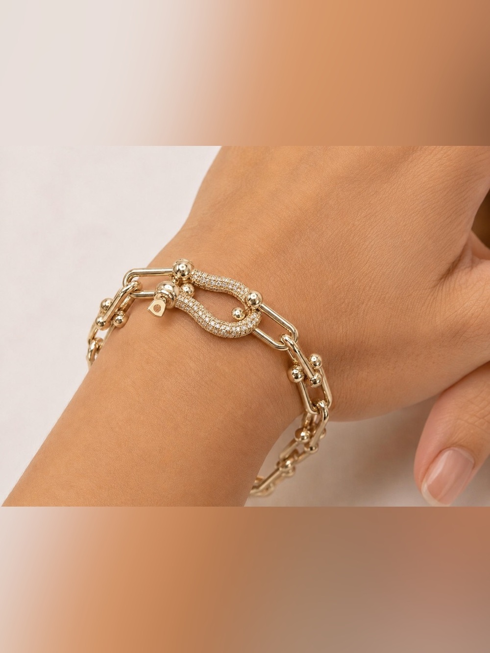 18k Gold-Plated waterproof Horse shoe CZ Carabiner U-Link chunky Bracelet - NWT
